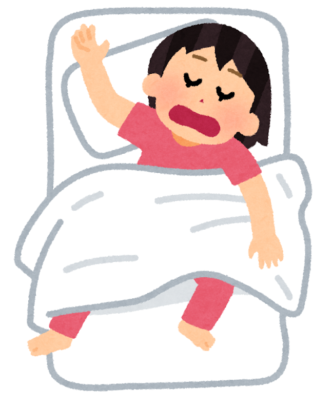 春の夜、暑くて冬用布団を無意識にはいで寝ている女性:布団の中の「熱ごもり」と寝汗による冷えの原因を象徴するイメージ